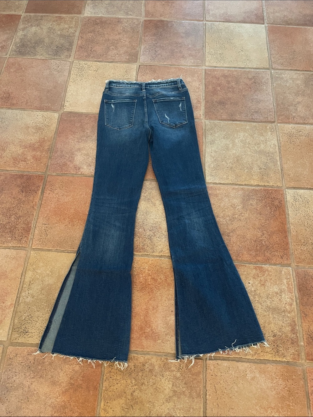 Vervet Frayed Hem Dark Blue Women's slit leg Flare Jeans size 28 - Picture 6 of 6